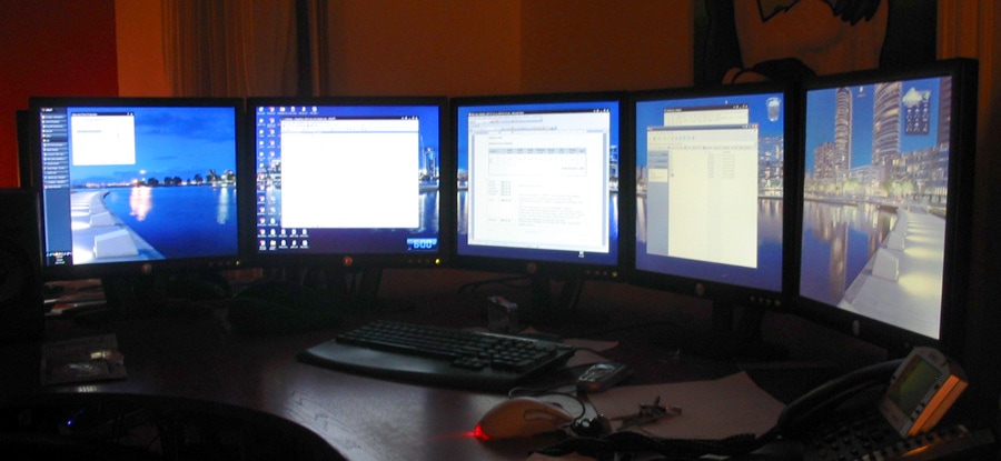 Dual Screens